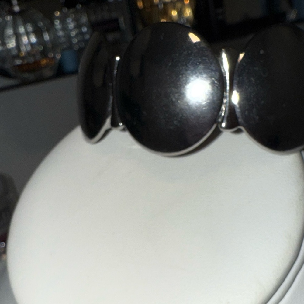 Modernist Large Oval Link Stretch Bracelet - Silver Tone - Picture 8 of 8
